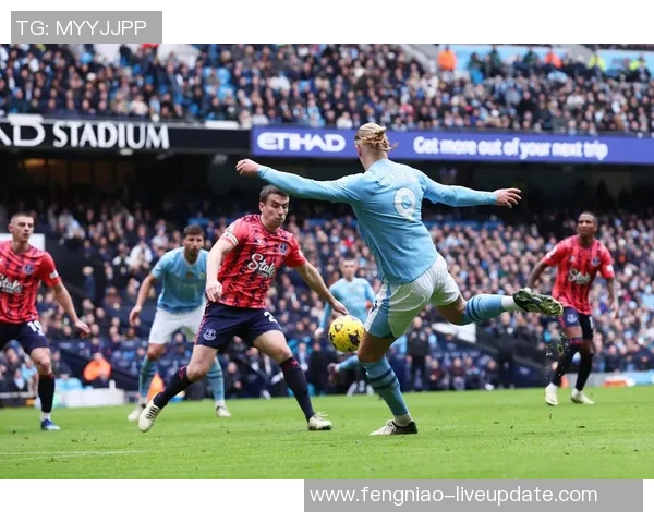 西甲激战曼城与AC米兰4-3胜负悬念点球大战引爆全场激情